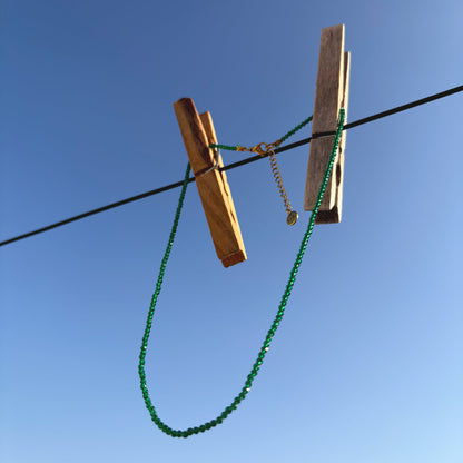 Fira Necklace - Raw Emerald Root
